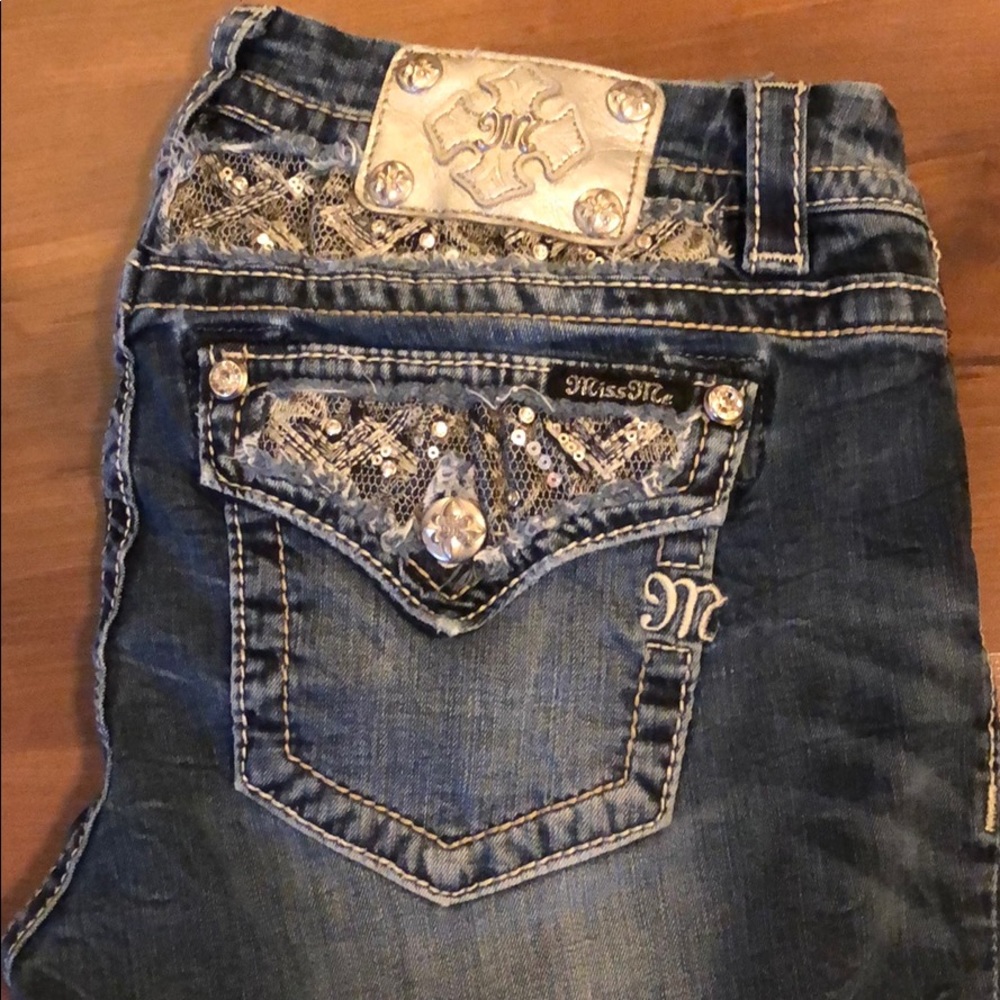 Miss Me Mid-Rise Easy Boot Size 28 Jeans